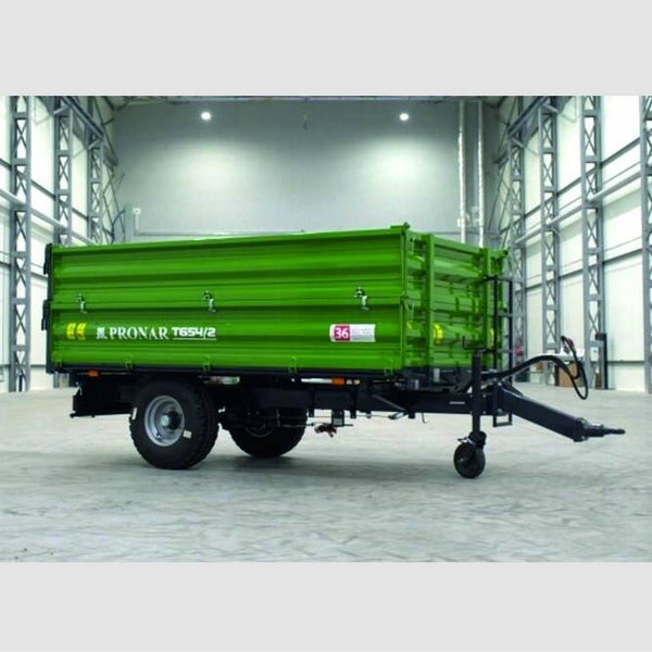 Pronar T654/2 mit Auflaufbremse