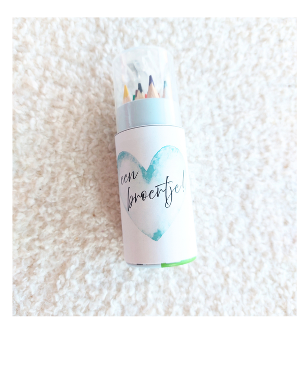 Een broertje, hart, wikkel