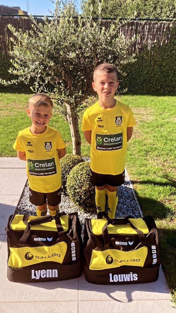 'Actie' sport en/ of jeugdbeweging kledij kinderen ( geldig tot eind september )