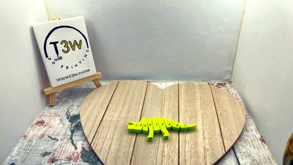 Articulated, fidget triceratops