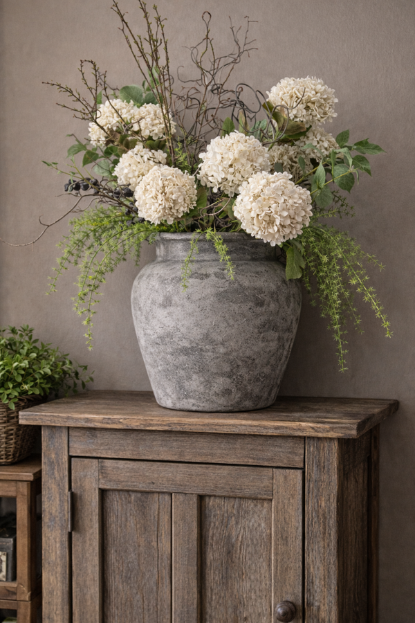 Tak met 3 witte hortensia’s (sneeuw bal)