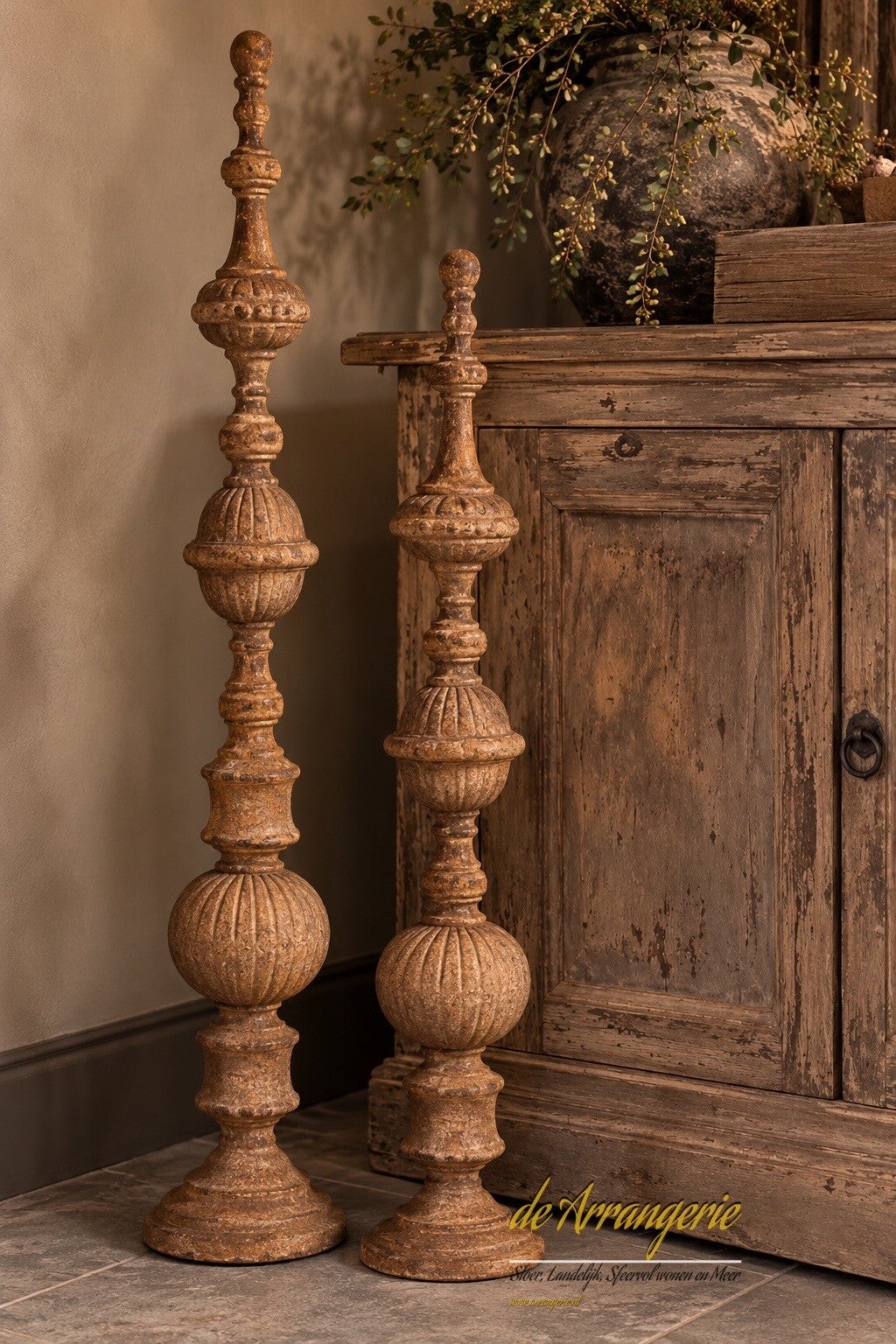 PTMD. Toben ijzeren roest vloer ornament