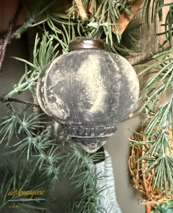 Kersthanger / ornament in Old grey