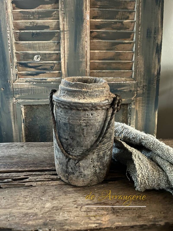 Oud Nepalees kruikje 17x10cm (A)