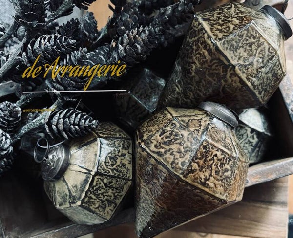 Kerstballen in bruin tint