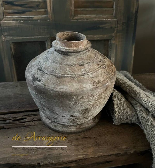Oud Nepalees kruikje 18x18cm (B)