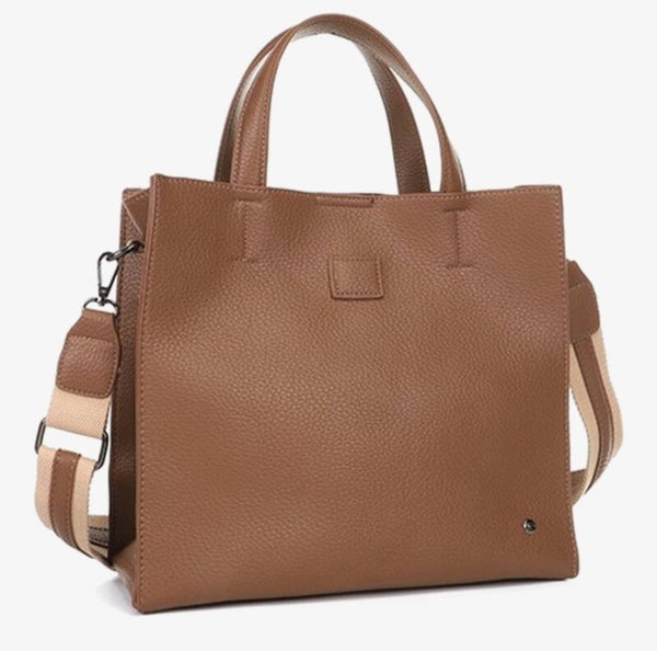 Paris handtas in Camel