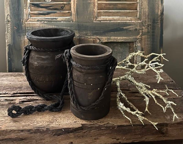 Kleine houten Nepalese kruikjes