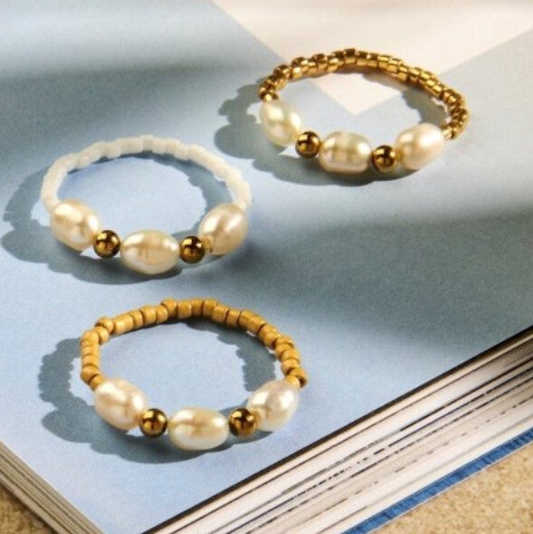 BIBA stretch parel ring - wit, goud of beige