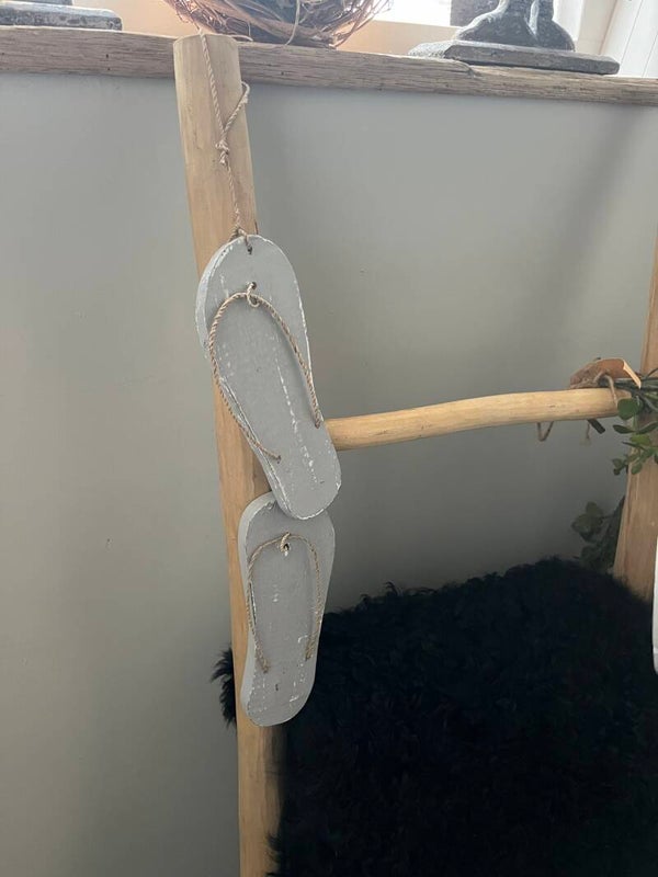 Houten slippers hanger - grijs