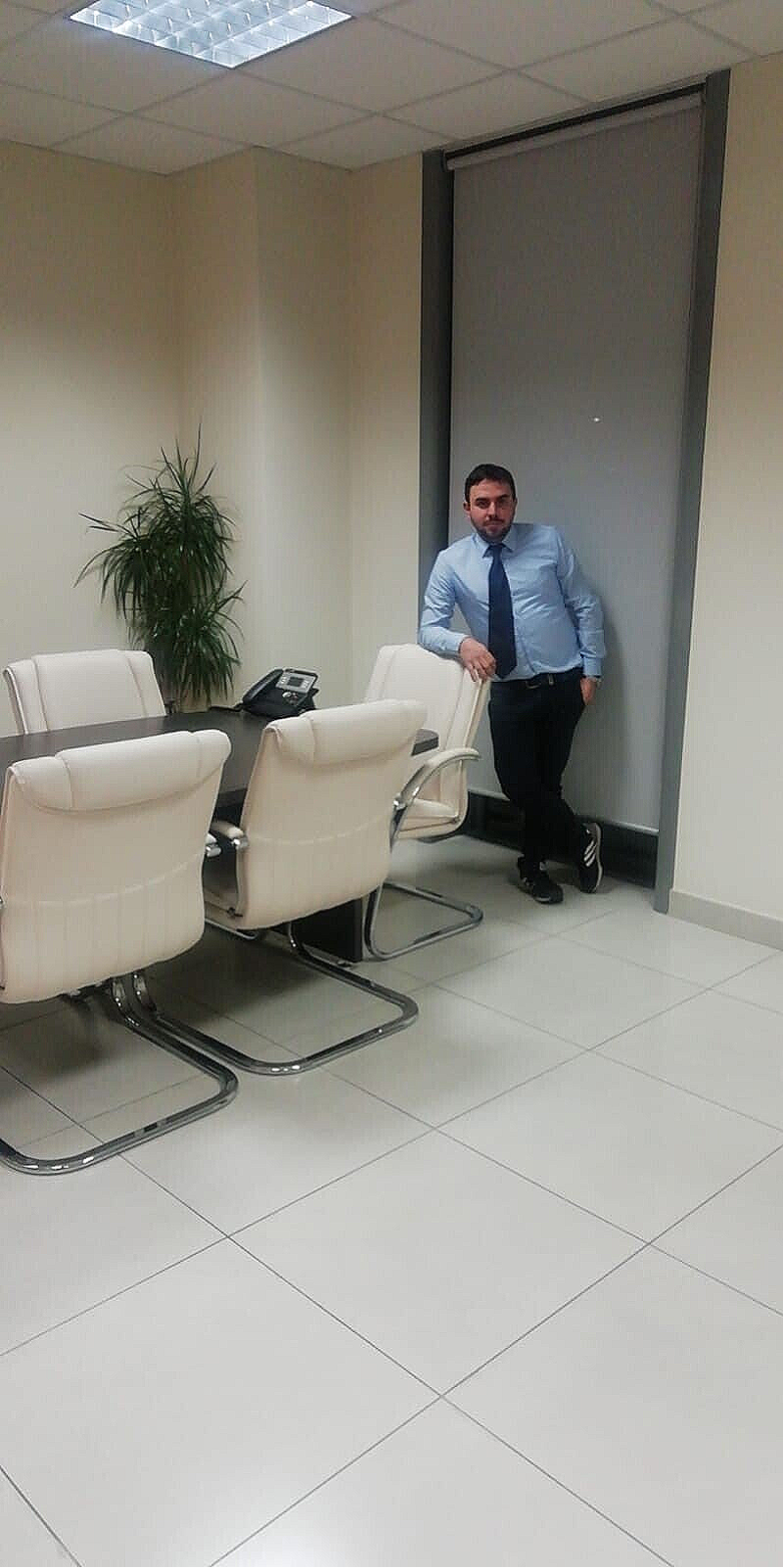 Di Carlo Tours Noleggio Bus e Minibus Milano +39 3292160621