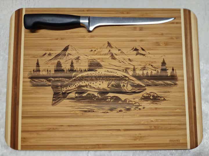 Graviertes Fisch- Filetierbrett
