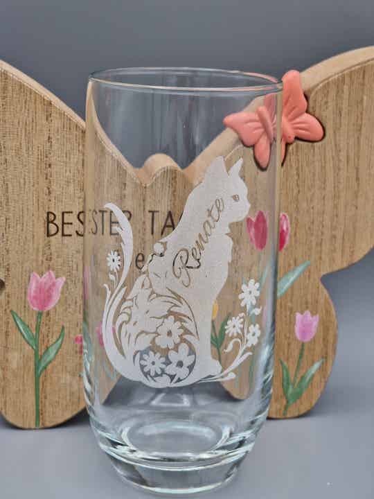 Graviertes Katzenfreunde Trinkglas (optional personalisiert)