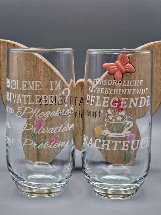 Set aus 2 gravierten Trinkgläsern für Pflegeberufe