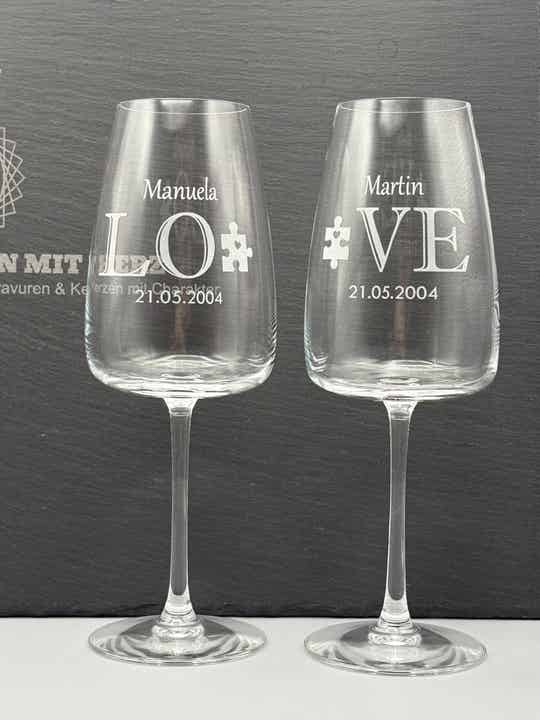 „Gemeinsam vollständig – das LOVE-Weinglas-Set“