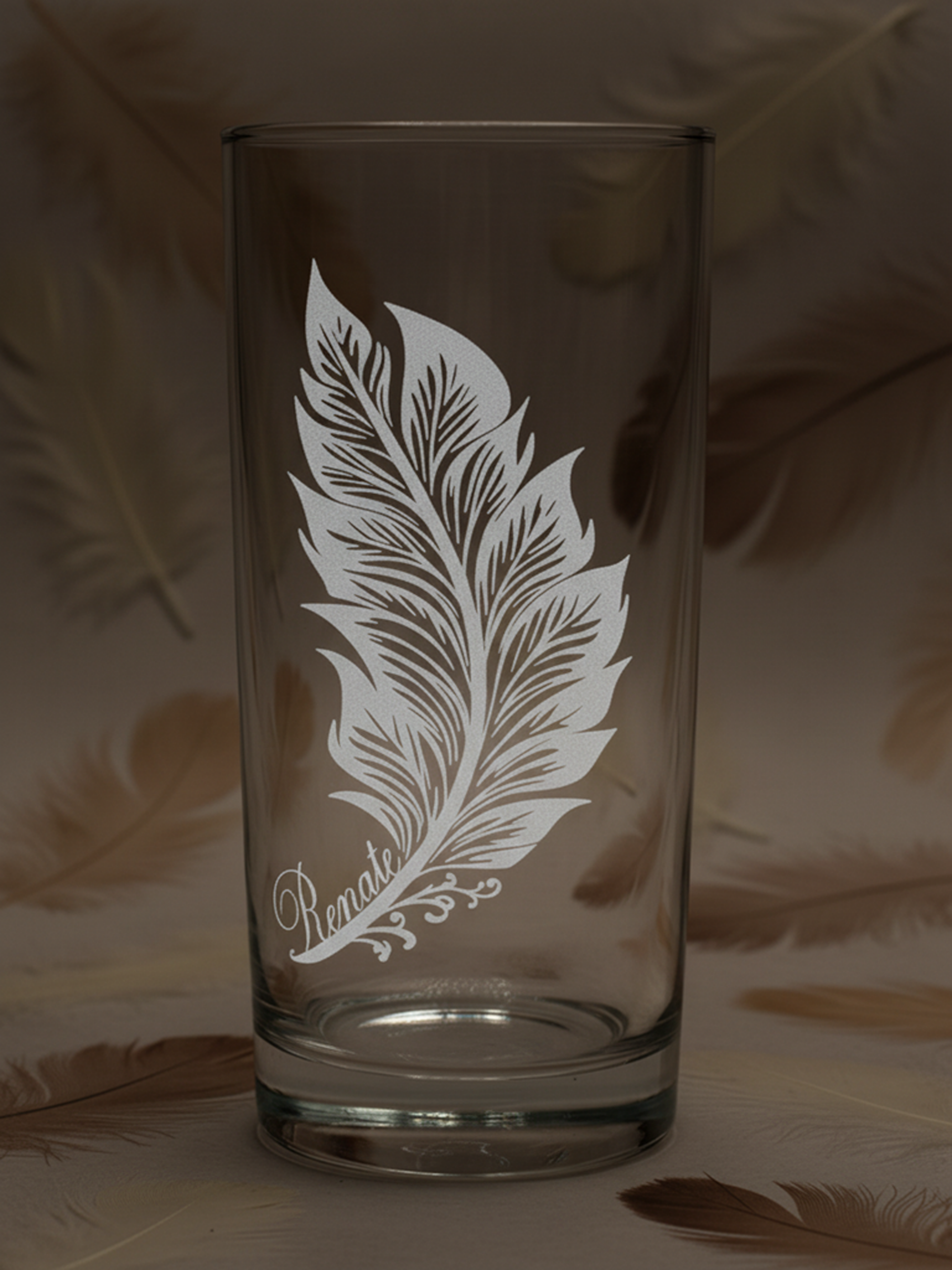 Federleicht genießen – Trinkglas 0,5 l