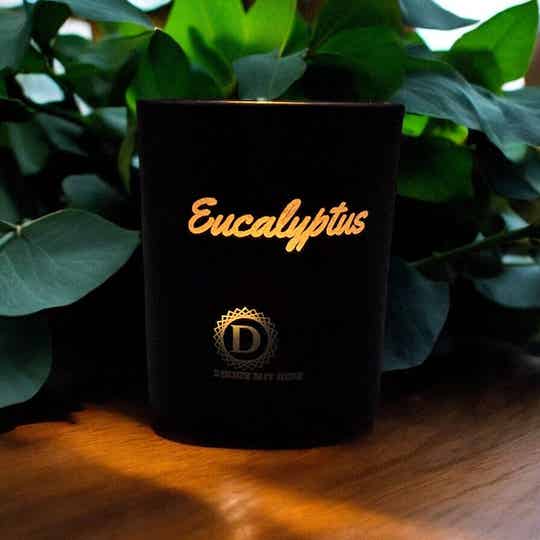 Eucalyptus-Rapswachskerze aus der relaxe-Serie