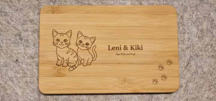 Personalisiertes Frühstücksbrettchen für Katzenliebhaber "Bambus"