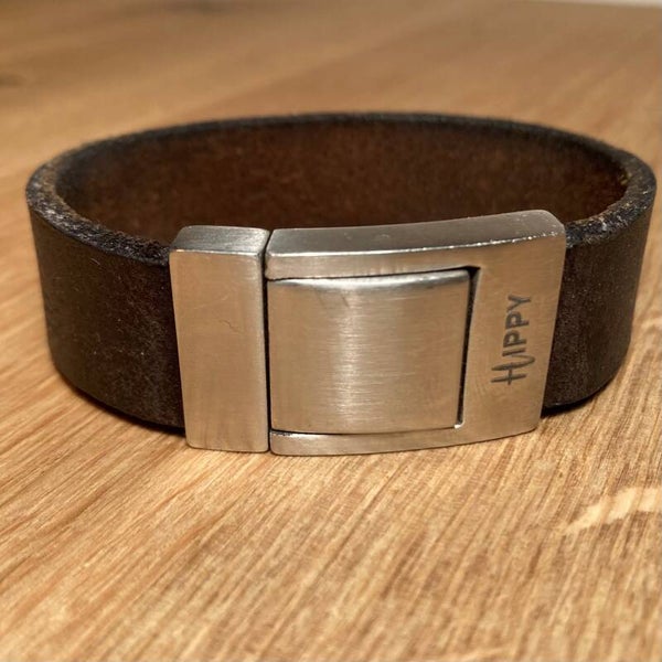 Herenarmband 25 mm donkerbruin met RVS sluiting