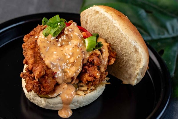 DUTCH CHICKEN BURGER