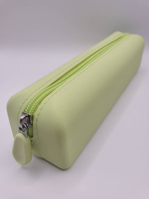 Silicone etui groen.