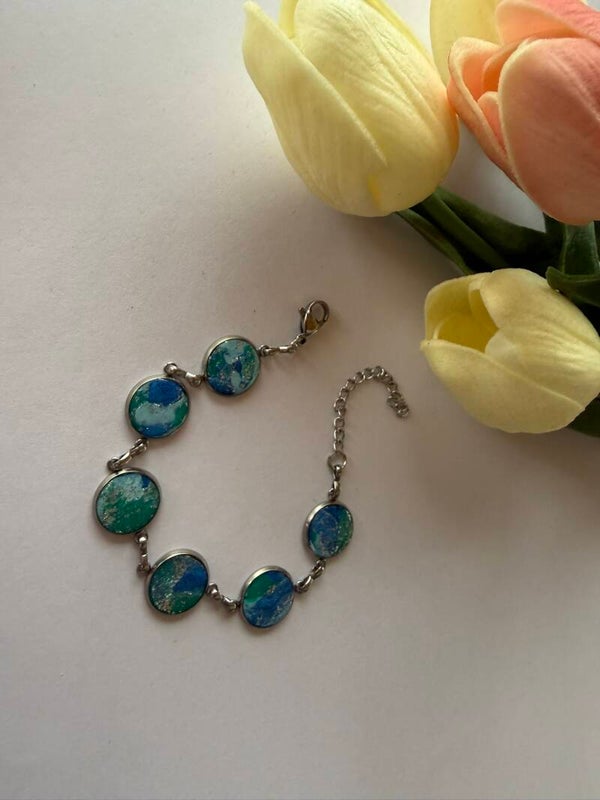 Armband; silberfarben; blau-grün