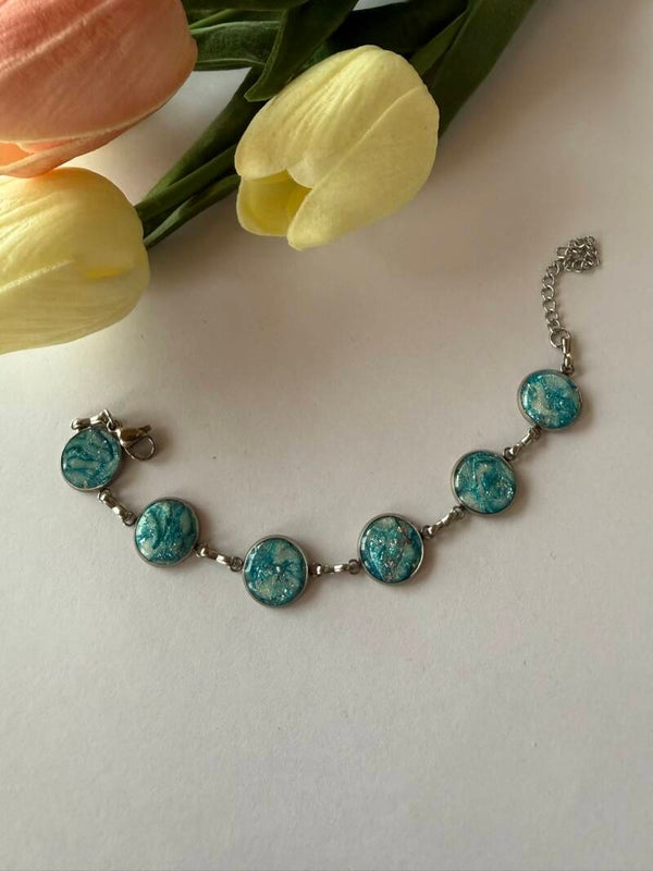 Armband; silberfarben; hellblau