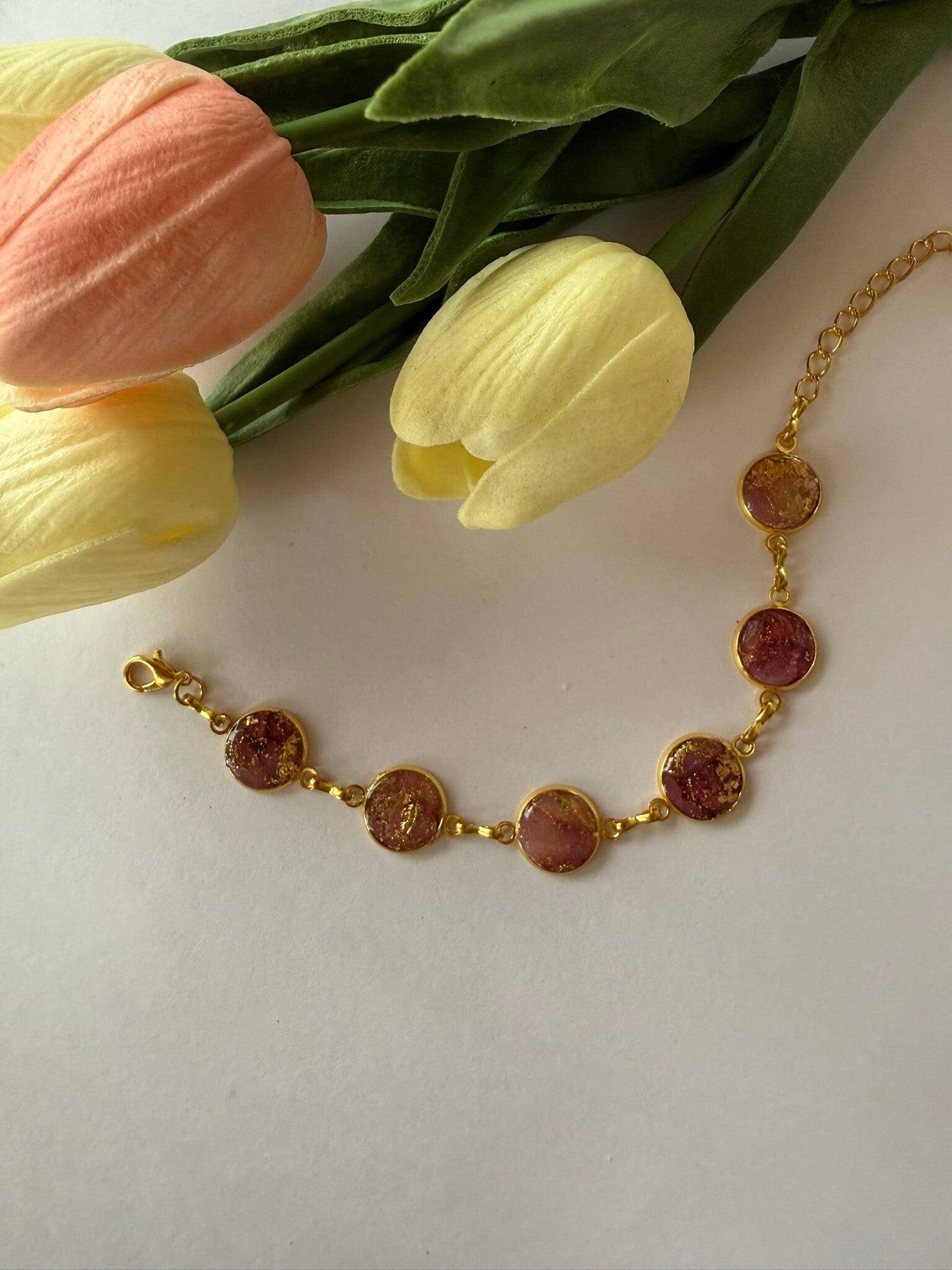 Armband; goldfarben; Rosetöne