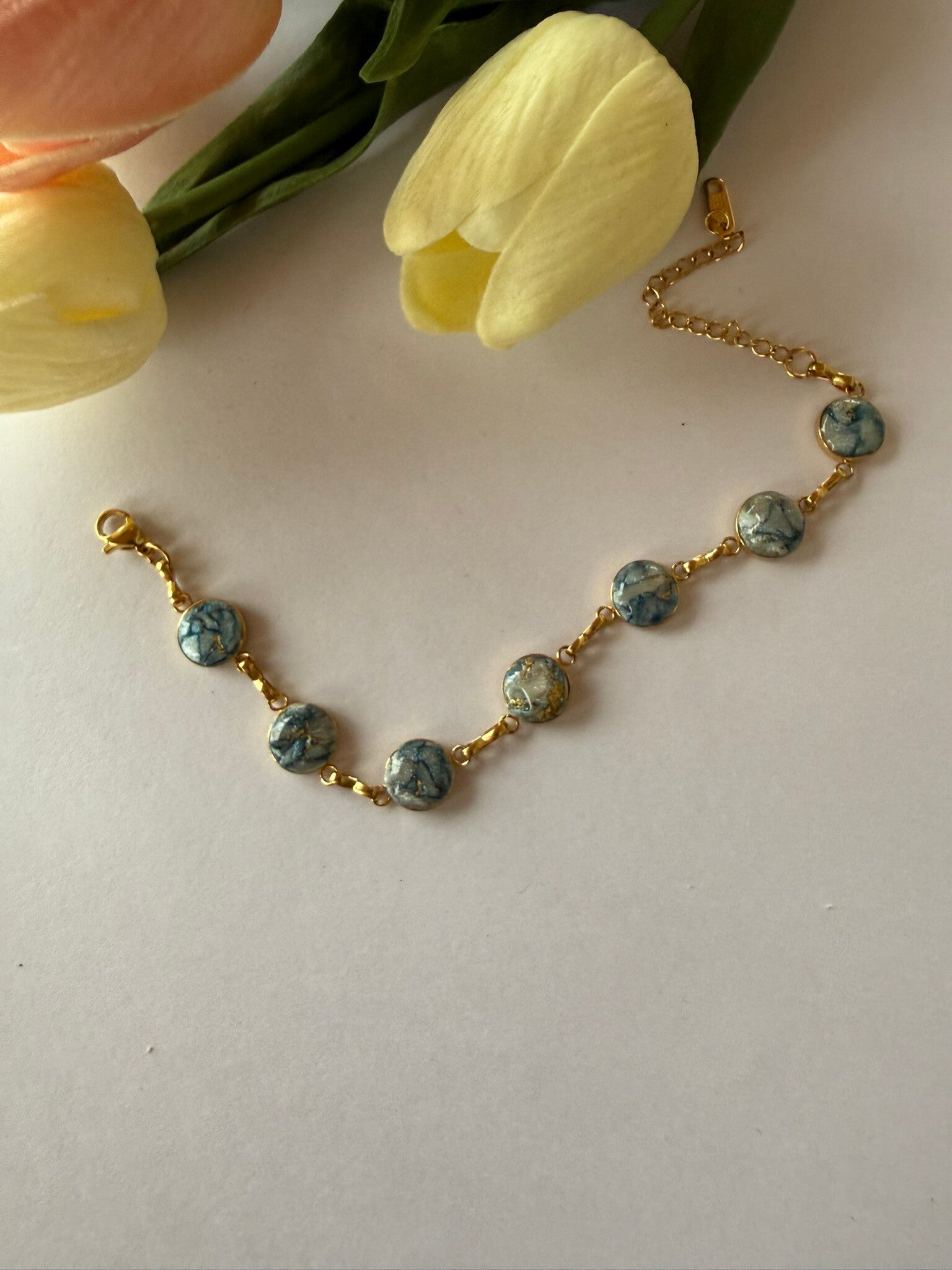 Armband; goldfarben; blau