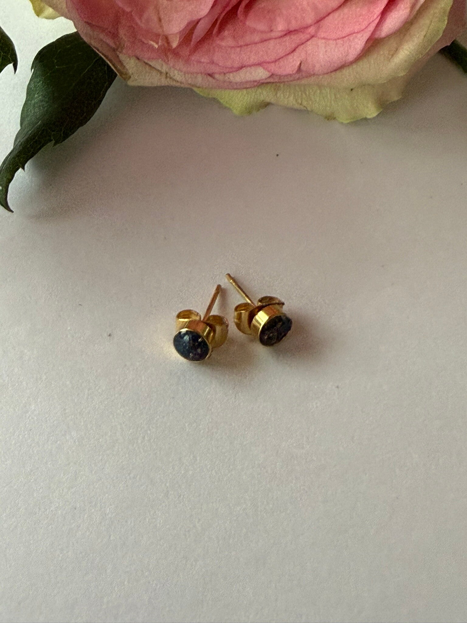 Stecker rund 04mm; goldfarben; bunt