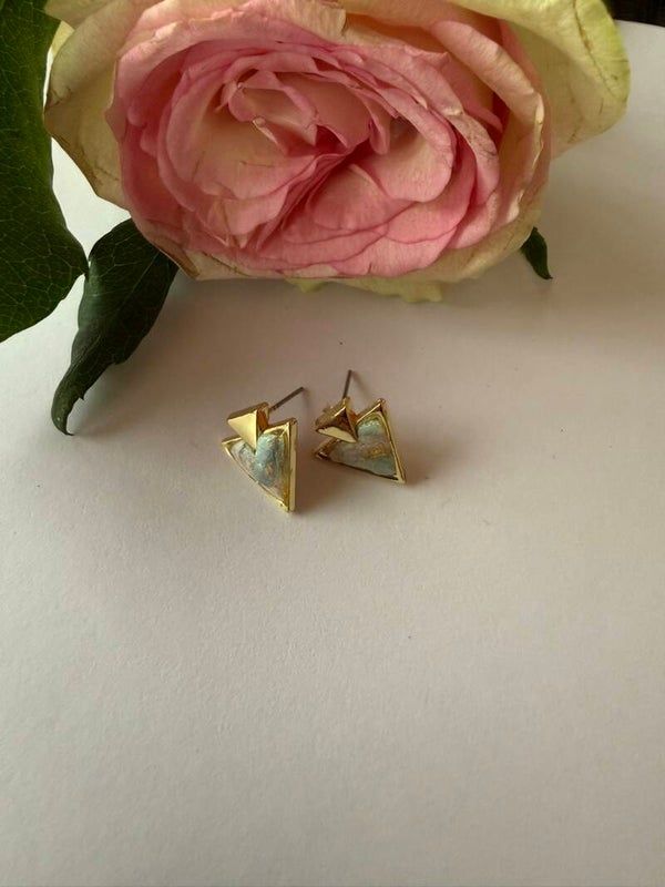 Stecker dreieckig; goldfarben; Pastelltöne