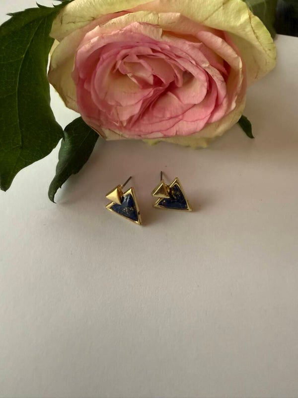 Stecker dreieckig; goldfarben; dunkelblau