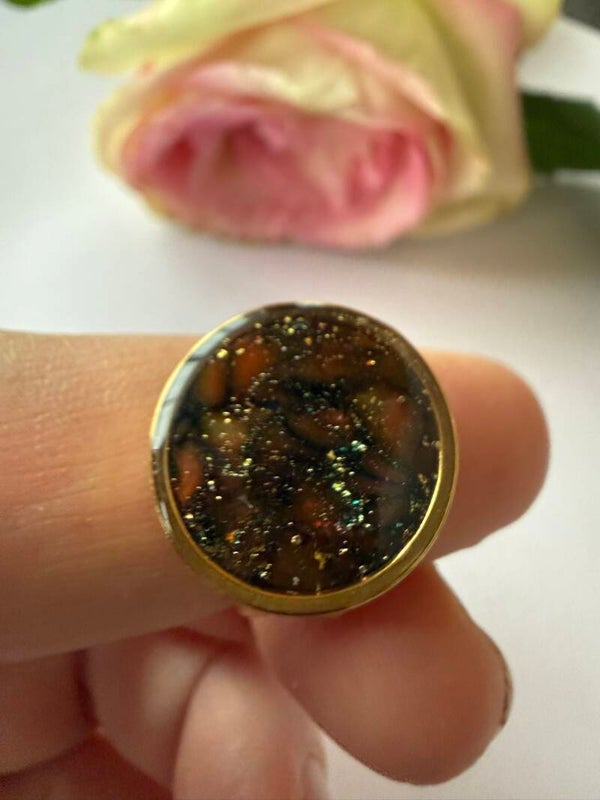 Ring runde goldfarben; bunt