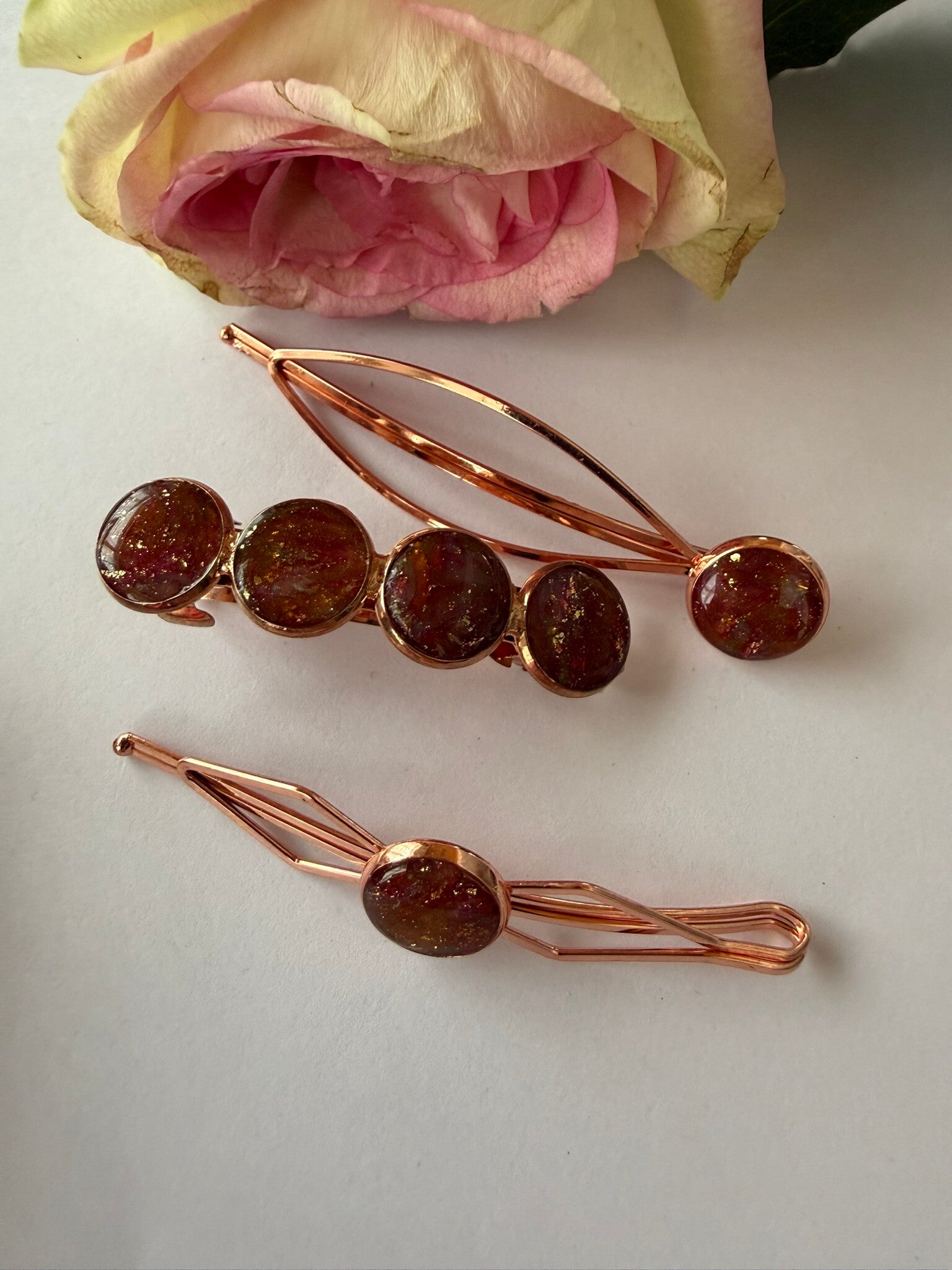 Haarschmuck: rosegoldfarben; Rosetöne