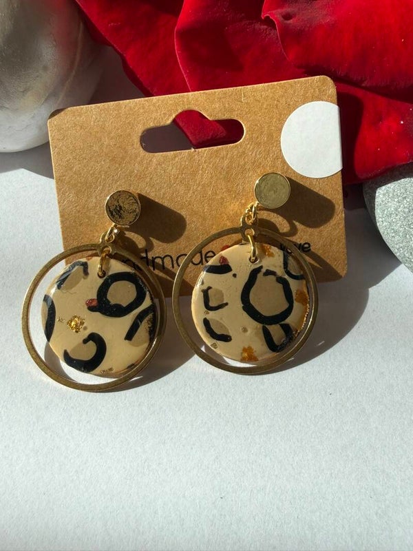 Extravagante Hängeohrringe schwebende Kreise goldfarben; Animalprint