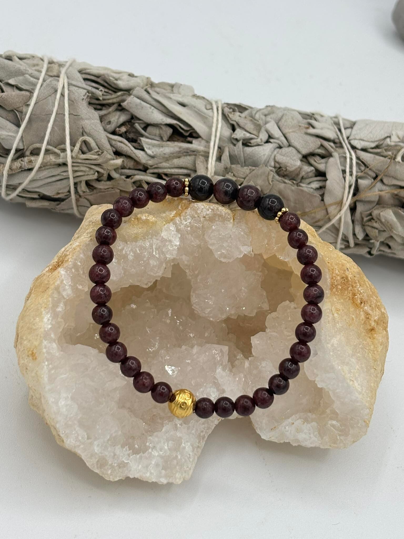 Bracelet en Grenat Almandin ( rouge )
