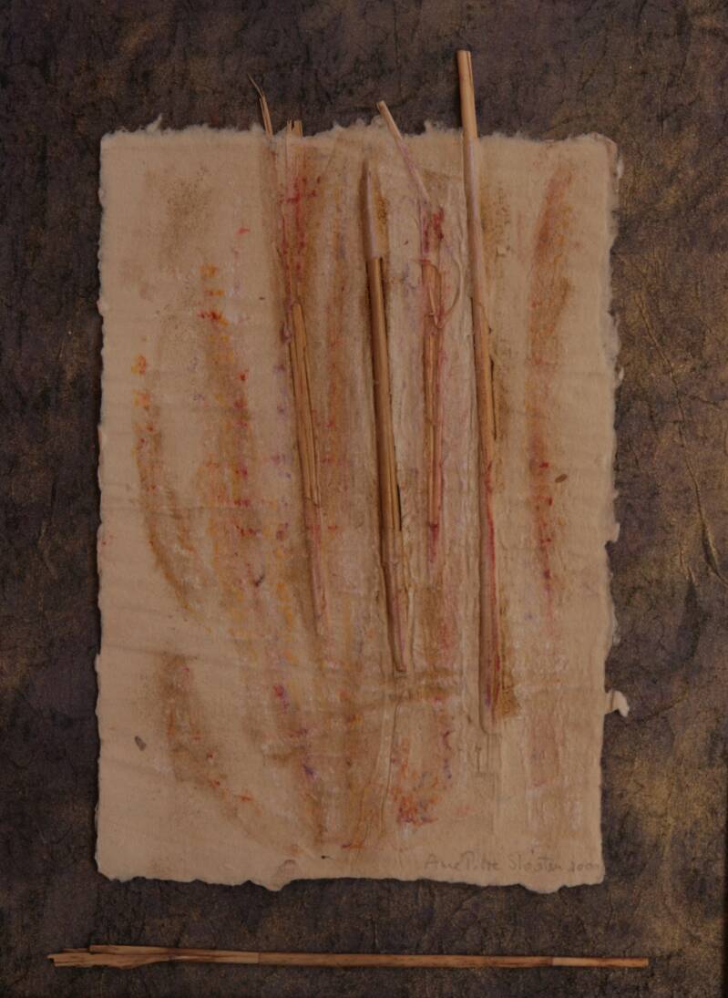 handgeswchept papier met rietstengels