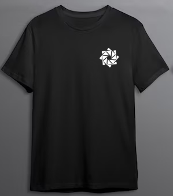 Franelas Corporativas con Logo en Insignia (Hasta 10 cm)