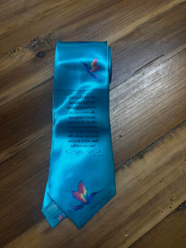 Men's silk necktie