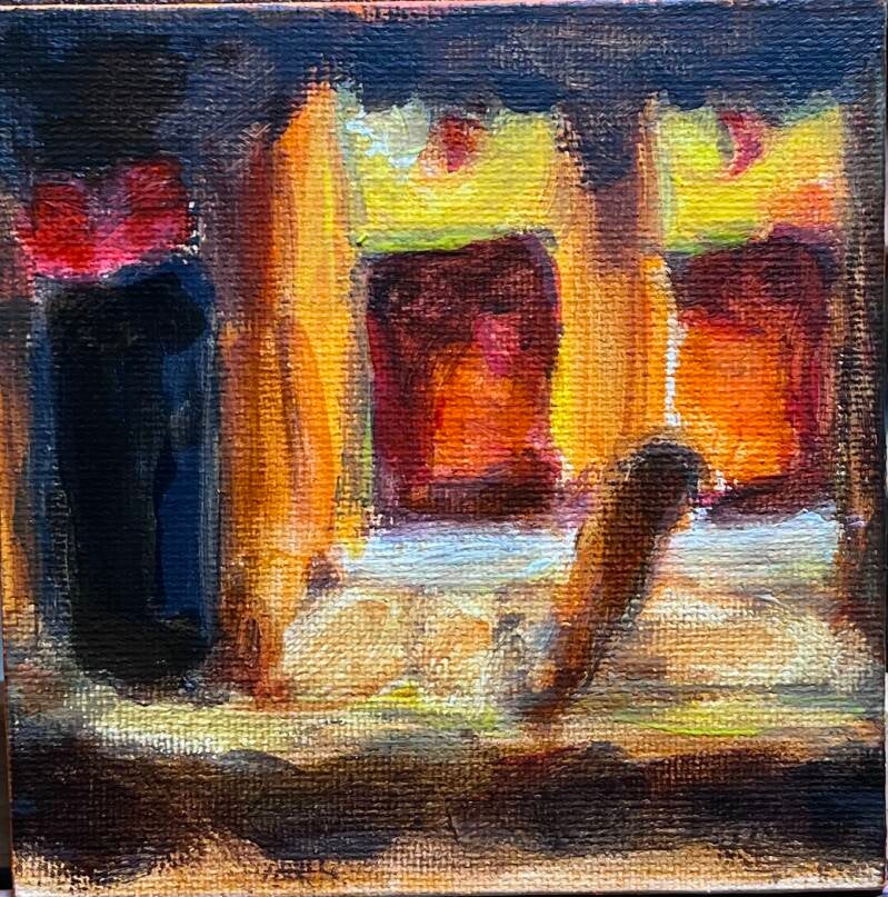 Schilderij Binnenleven II - acryl en oleverf op doek 11x11 - warm verlichte ramen tijdens avondwandeling door de stad nostalgische sfeer