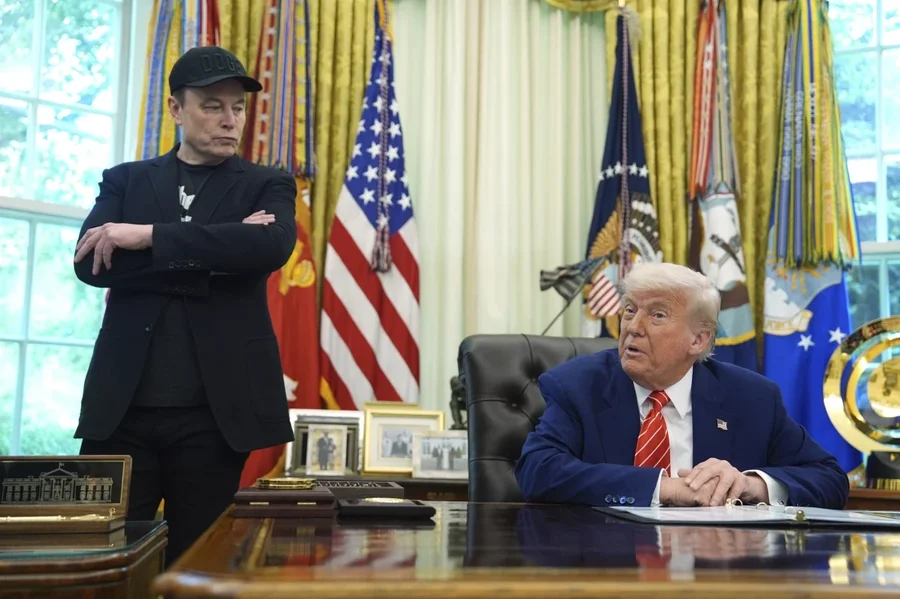 Elon Musk fait son mea culpa : « Certains de mes tweets sur Trump sont allés trop loin »