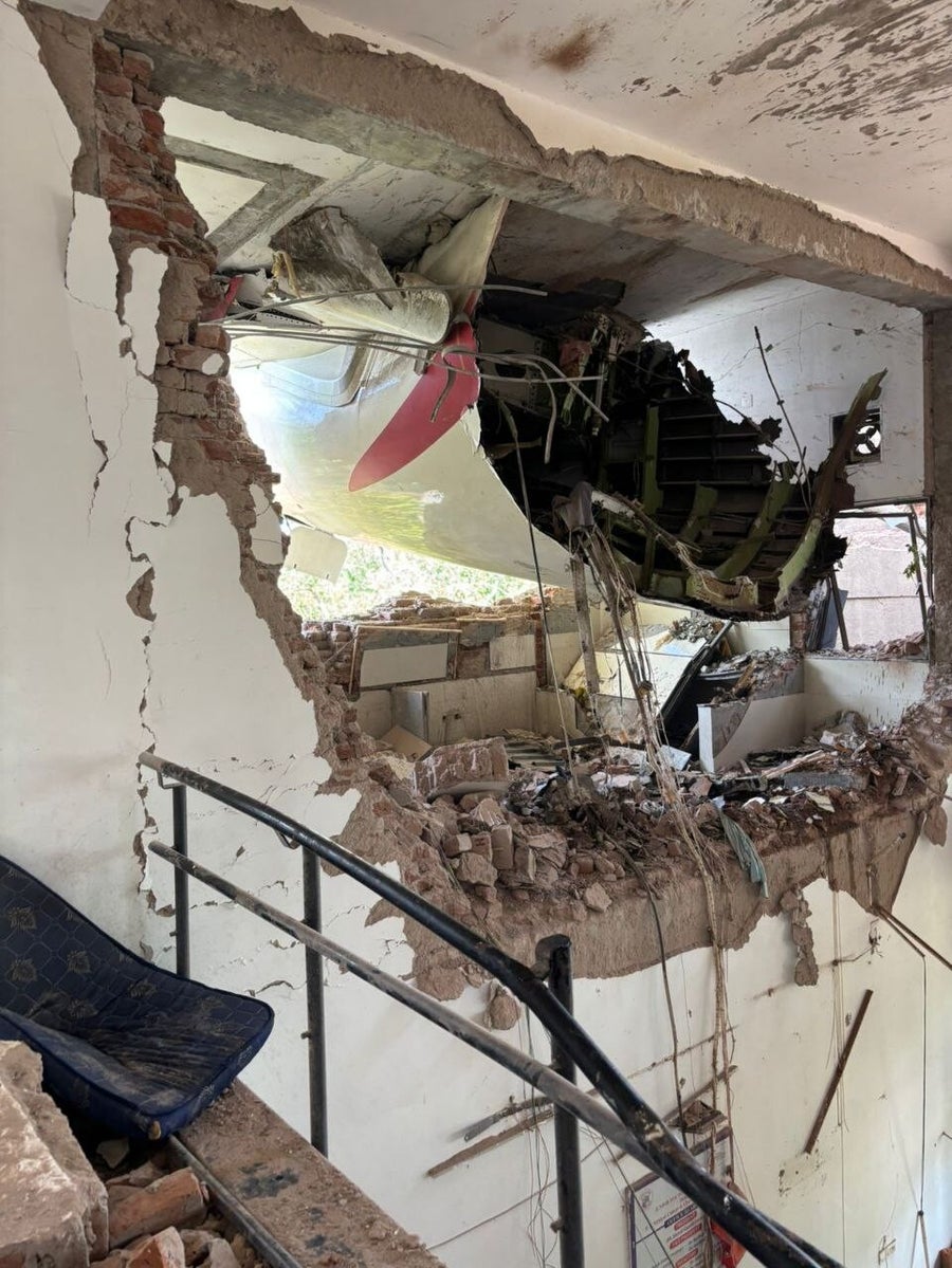 Crash du vol AI171 d’Air India : ce que l’on sait de la tragédie survenue à Ahmedabad