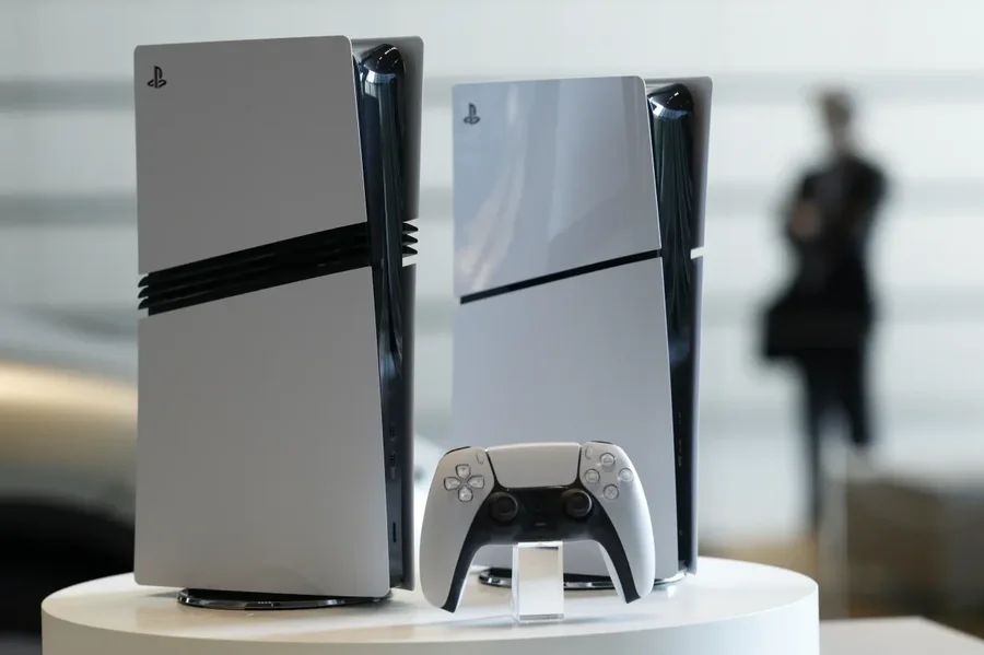 La guerre des consoles reprend : Sony et Microsoft teasent leur future génération