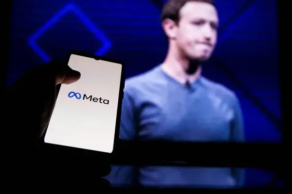 Meta en quête de rattrapage : Mark Zuckerberg lorgne Perplexity pour accélérer sa course à l’IA
