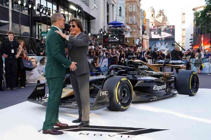 Tom cruise fait sensation à la première de f1 pour soutenir brad pitt : Une retrouvaille hollywoodienne sous le signe de l'amitié et de la vitesse