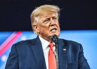 Trump prêt à dégainer ses surtaxes dès le 9 juillet : le retour des droits de douane fait trembler les marchés
