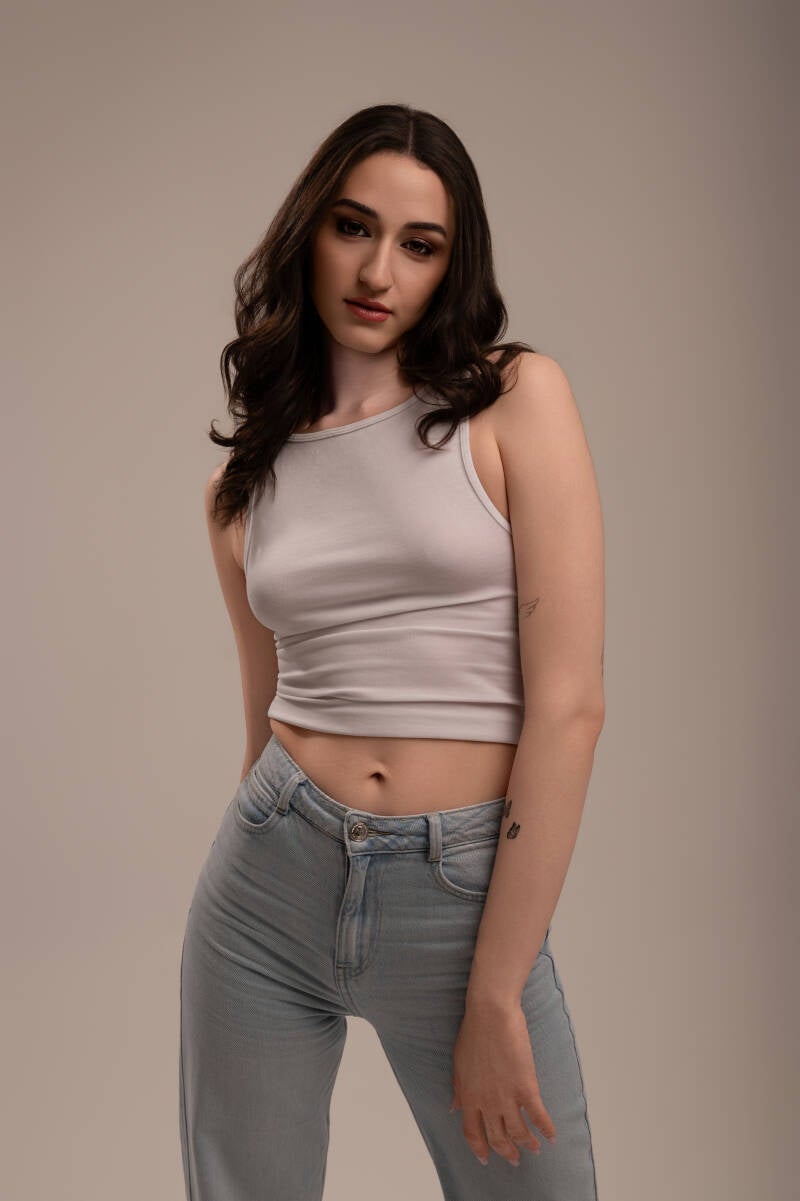 anna-eva-book-4919-edit-standard.jpg
