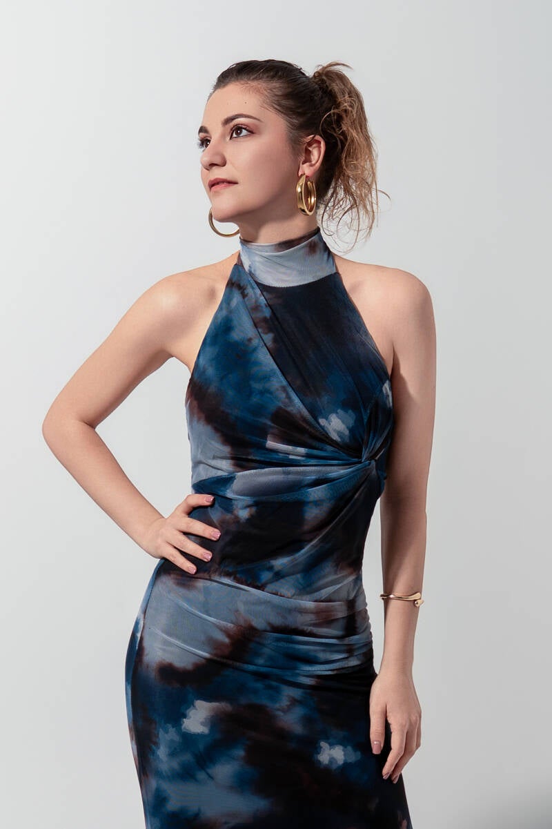 book-anta-xrysa_-2118-edit-standard.jpg