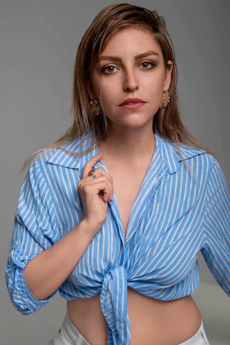 book-konstantina-13-6-26-9263-edit-standard.jpg