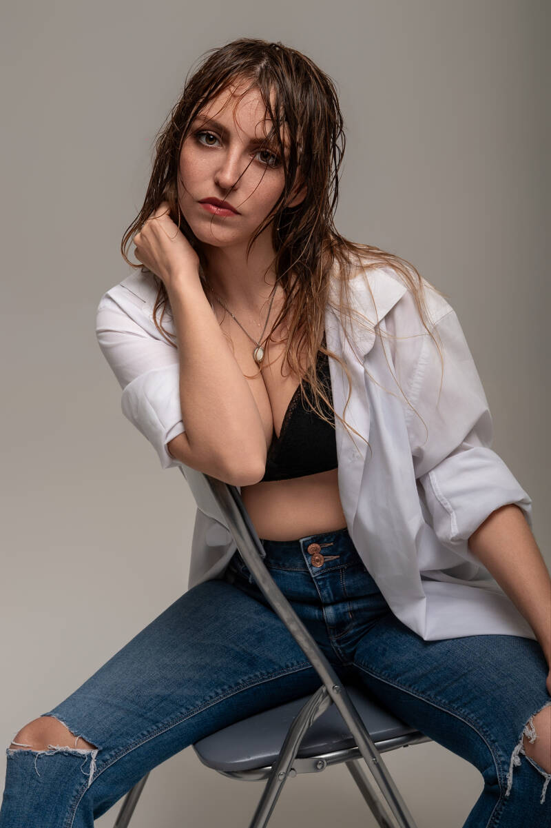 book-konstantina-13-6-26-9617-edit-standard.jpg